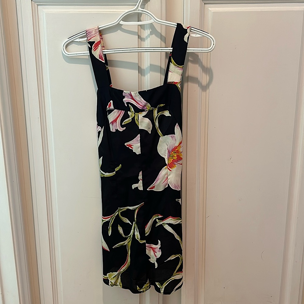 Flynn Skye tropical romper, Size 2, adjustable straps, zipper in back - Picture 3 of 5